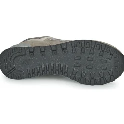 574