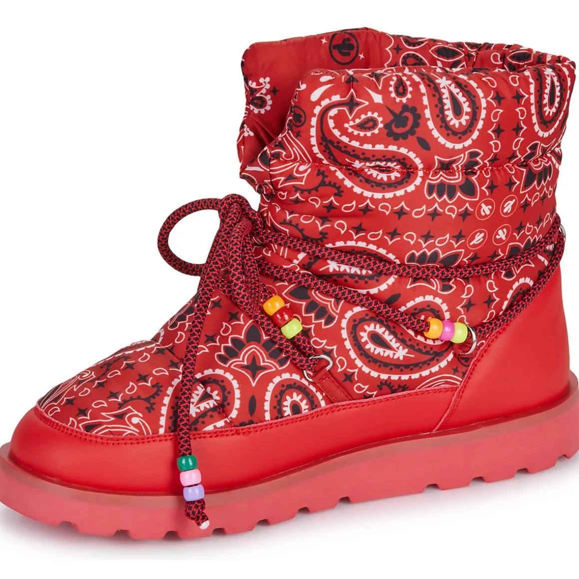 SNOW BOOTS