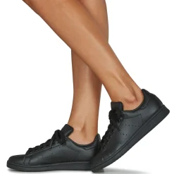 STAN SMITH