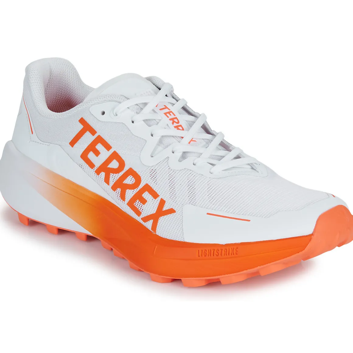 TERREX AGRAVIC 3