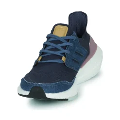 ULTRABOOST 22 W